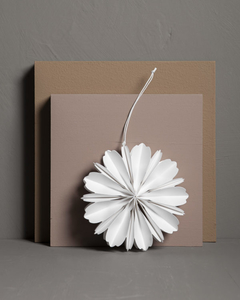 Blomholmen White flower